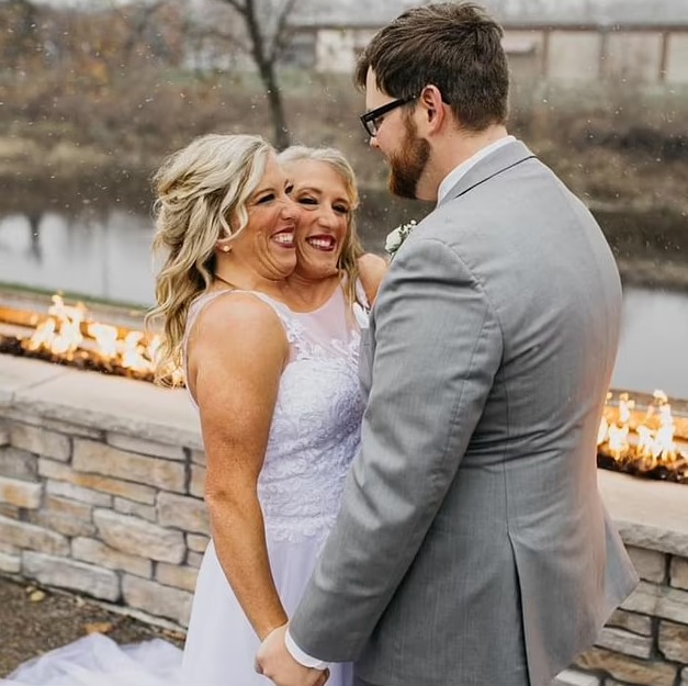 Josh Bowling has been hit with a paternity suit by his ex-wife Annica Bowling